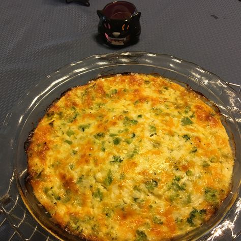 Spinach Quiche with Cottage Cheese Quiche With Cottage Cheese, Vegetable Pies, Spinach Quiche Recipes, Breakfast Strata, Broccoli Quiche, Spinach Quiche, Cheese Quiche, Breakfast Casseroles, Cottage Cheese Recipes