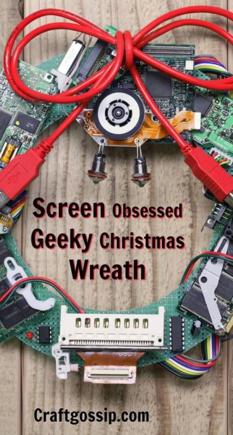 Screen Obsessed Geeky Christmas Wreath – Home and Garden Nerd Christmas Decorations, Geek Christmas Decorations, Geeky Christmas, Nerd Christmas, Free Christmas Crafts, Traditional Christmas Wreath, Geek Christmas, Classroom Christmas Decorations, Office Doors