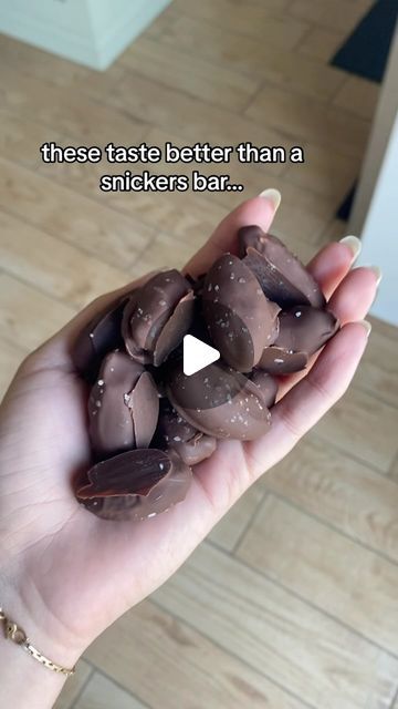 sienna ☻ on Instagram: "chocolate covered date bites‼️🍫
.
.
.
#healthyrecipes #healthydessert #weightlossjourney #dates" Chocolate Covered Dates, Date Bites, Snickers Bar, Health Snacks, Chocolate Covered, Dates, Snacks, Health, On Instagram