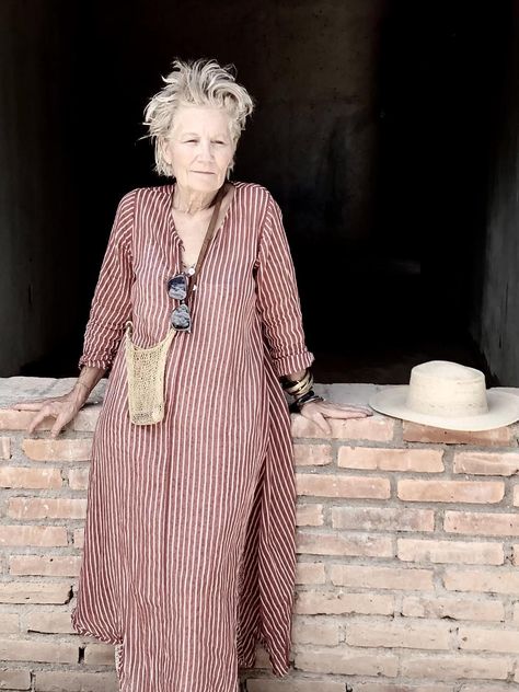 Artful Home Clothing, Bohemian Clothing For Women Over 50, Clothing For Older Women Over 60, Patricia Larsen Artist, Cool Grandma Aesthetic, Pottery Outfits, Artistic Style Clothing, Boho Clothes For Older Women, Dress Like An Artist