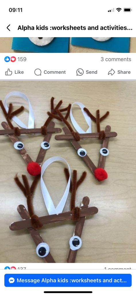 Lolly Stick Craft, Stick Reindeer, Reindeer Craft, Lite Brite, Kids Crafting, Popsicle Sticks, Activity Ideas, Preschool Ideas, Christmas Activities