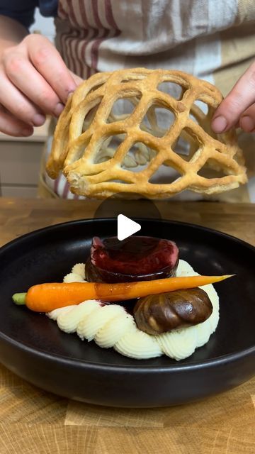 Chef Eitan D on Instagram: "What’s your perfect steak dinner?   Mine is inspired by a beef wellington 🥩  #privatechef #dinner #recipes #steak #beefwellington #cookingasmr" Beef Wellington Plating, Beef Plating, Dinner Recipes Steak, Steak Plating, Recipes Steak, Steak Plates, Perfect Steak, Beef Wellington, Beef Tenderloin