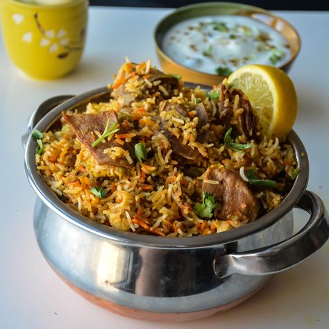 Restaurant Style Lamb Biryani Slow Cooker Biryani, Lamb Recipes Indian, Lamb Biryani Recipe, Beef Biryani Recipe, Leftover Roast Lamb, Lamb Biryani, Beef Biryani, Biryani Recipes, Biryani Rice