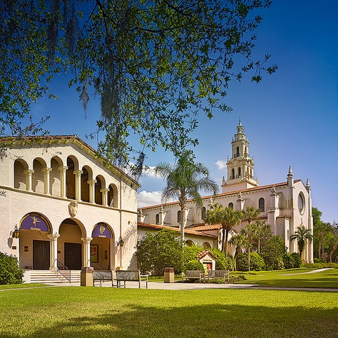 Rollins College in Winter Park for walks. Rollins College, Dream University, College Photos, Campus Activities, Winter Resort, Best Colleges, Lake Eola, Colleges In Florida, Winter Park Florida