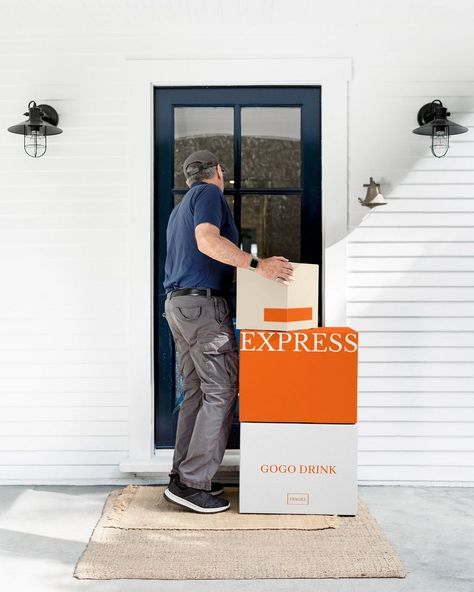 Parcel box mockup, delivery man, e-commerce | premium image by rawpixel.com Mockup Packaging, Parcel Box, Awesome Designs, Box Mockup, Aesthetic Things, Packaging Mockup, Free Design Resources, Delivery Man, Mockup Design