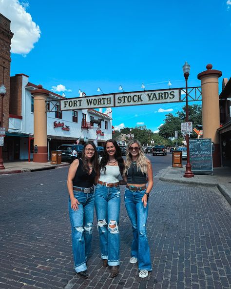 market trip / WESA photo dump! 🤠🫶🏼 we had such a great time picking out inventory for the shops and planning out releases through spring! can't wait to show you what we've picked out! 💗 #westernstyle #westernfashion #dallas #fortworth #dallasmarket #westernclothing Fort Worth Stockyards Outfit, Stockyards Outfit, Texas Trip, Fort Worth Stockyards, Dallas Market, Girls Day, Trip Ideas, Girl Day, Western Outfits