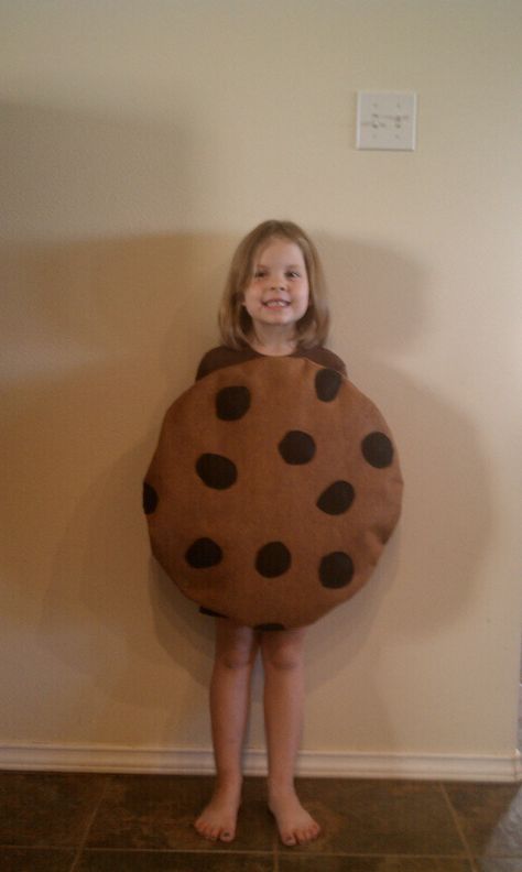 Chocolate Chip Cookie costume Chocolate Chip Cookie Costume, Cookie Costume Diy, Cookie Halloween Costume, Cookie Costume, Diy Halloween Costume, Creative Valentines, Costume Diy, Diy Valentines Crafts, Diy Valentines Gifts