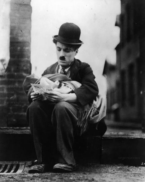 #blackandwhite #blackwhite #bnw #bw #chaplin https://t.co/S62z3yp7LZ https://t.co/77FVXIAHfE The Kid 1921, Edna Purviance, Chaplin Film, Charles Spencer Chaplin, Xavier Dolan, Charles Spencer, Charles Chaplin, Laurel And Hardy, My Prince Charming