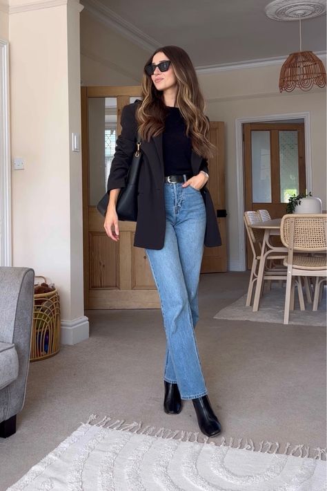 Straight High Jeans - Denim blue - … curated on LTK Winter Outfits Formal Women, Jeans And Boots Office Outfit, Women Jeans Work Outfit, Women Outfits Fall 2024, Classy Blue Jeans Outfit, Blue Jean Office Outfit, Office Looks With Jeans, Very Casual Business Outfits, High Rise Blue Jeans Outfit