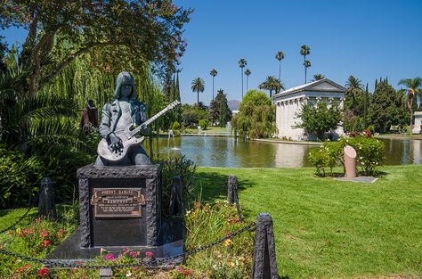 Hollywood Forever is the cemetery to the stars, serving as the final act for some of Hollywood’s once-brightest stars (too much with the morbid puns?), as well as others behind the scenes in the film and television industries. In this post, we’ll review this cemetery as a tourist spot, share some photos of the what … La Museum Of Art, Road Trip West Coast, Life Bucketlist, Hollywood Cemetery, La Bucket List, Los Angeles Itinerary, Pacific Coast Highway Road Trip, Southwest Road Trip, San Diego Trip