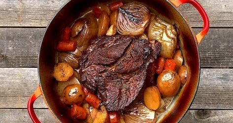 Slow Cooked Arm Roast Round Bone Roast Recipe, Bone In Arm Roast Recipes, Beef Arm Roast, Roast Slow Cooker, Arm Roast, Pot Roasts, Beef Pot Pies, Swiss Steak, Shoulder Roast