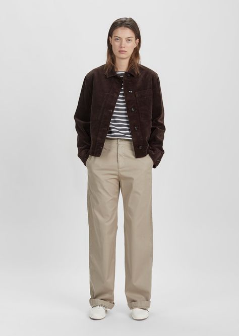 Cream Carpenter Pants Outfit, Dark Brown Corduroy Jacket Outfit, Brown Corduroy Shirt Outfit, Small Jacket Outfit, Boxy Jacket Outfit, Dark Brown Jacket Outfit, Dark Brown Pants Outfit, Brown T Shirt Outfit, Brown Corduroy Jacket Outfit