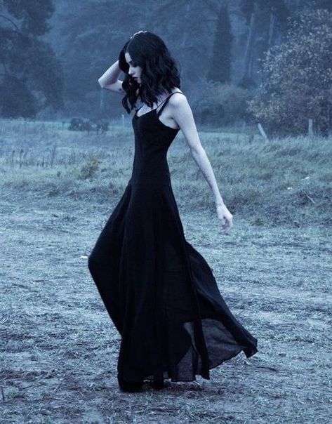 Felice Fawn, 사진 촬영 포즈, Goth Beauty, Gothic Aesthetic, Goth Aesthetic, Looks Black, Gothic Beauty, Dark Photography, Dark Beauty