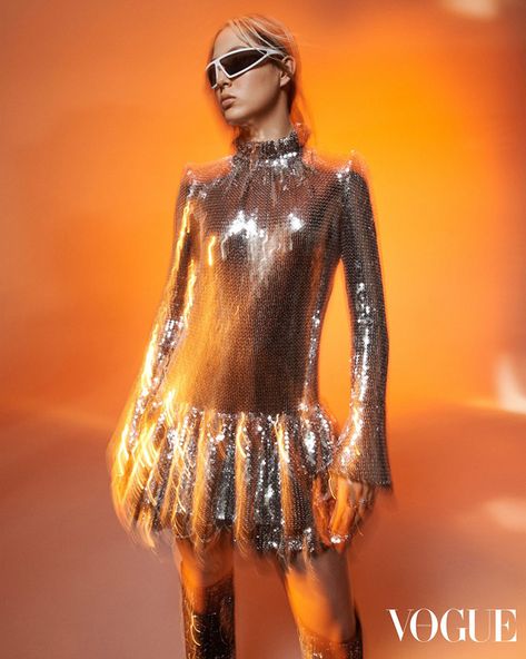 Eileen Gu, Louis Vuitton Runway, Vogue Fashion Photography, Paola Kudacki, Vogue Hong Kong, Diwali 2024, Vogue Editorial, Runway Model, Vogue Dress