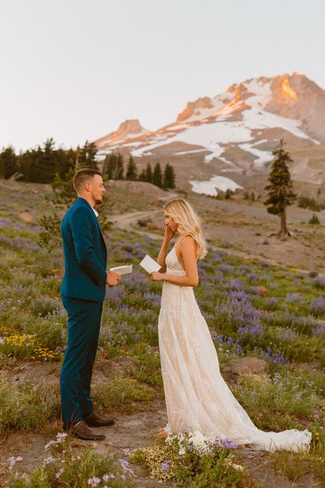 Outside Elopement, Elopement Photography Champagne, Renew Vows Photoshoot, Mountain Elopement Wedding Dress, Summer Mountain Elopement, Outdoor Winter Elopement, First Look Elopement Photos, Vow Renewal Mountains, Colorado Elopement Dress