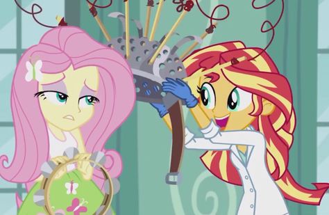 MLP. The Science of Magic. Sunset Shimmer putting helmet on Fluttershy. Uploaded by SUNSET SHIMMER ♥️ Fluttershy And Sunset Shimmer, Saved Images, Mlp Equestria, Mlp Equestria Girls, Sunset Shimmer, Comfort Characters, Fluttershy, Big Family, Save Image