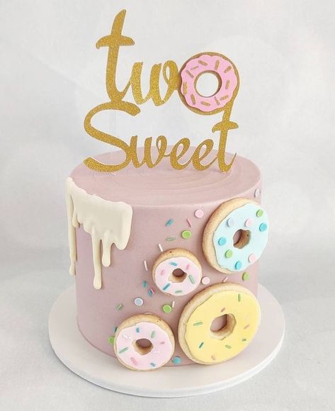 Two Sweet Party 2nd Birthday Cake Ideas, Simple Two Sweet Birthday Cake, Two Sweet Birthday Cake Ideas, Two Sweet Birthday Party Cake, Two Sweet Cake Ideas, Two Sweet Party 2nd Birthday Cake, Birthday Cake 2 Year Girl, 2 Sweet Birthday Cake, Donut Theme Cake