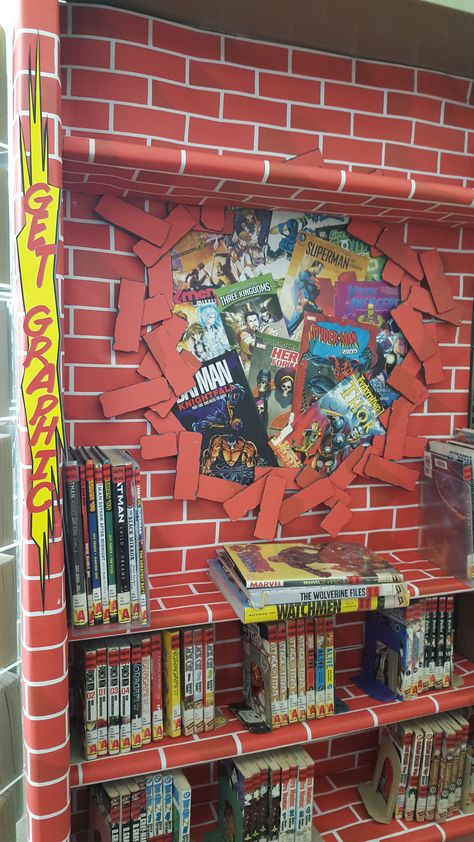 Graphic Novel Display For Library, Comic Book Classroom Decor, Graphic Novel Library Display, Bookstore Display Ideas, Graphic Novel Display, Comic Decor, Christmas Library Display, Disney Library, Middle School Bulletin Boards