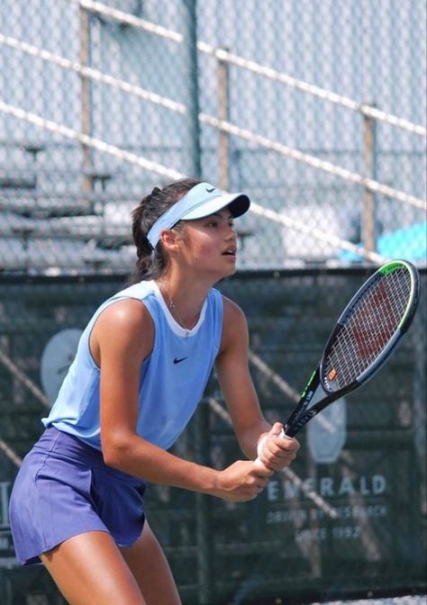 Tennis Outfits Aesthetic, Tennis Practice Outfit, Beach Tennis Aesthetic, Tenis Outfits Sport, Tennis Aesthetic Girl, Tennis Player Aesthetic, Womens Tennis Fashion, Tennis Wallpaper, Tennis Fits