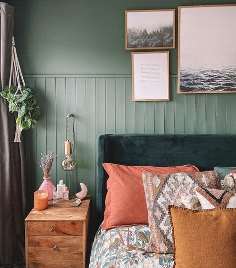 Ellie | DIY | Lifestyle on Instagram: “Monday we meet AGAIN... 🤦🏼‍♀️ Why don’t you just do one? I got in bed last night at 8 o clock and had the best night sleep of my life.…” Green Room Ideas, Olive Green Bedrooms, Bohemian Bedroom Inspiration, Green Bedroom Walls, Coral Bedroom, Green Bedroom Ideas, Green Headboard, Guest Bedroom Design, Bedroom Ideas Aesthetic