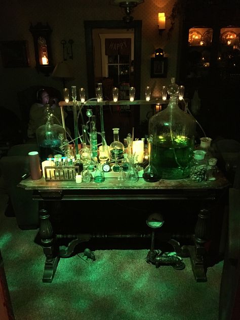 Frankenstein Lab Props, Cool Laboratory, Creepy Science Lab, Mad Scientist Photoshoot, Toxicology Aesthetic, Spooky Laboratory, Spooky Science Lab, Creepy Laboratory, Haunted Laboratory