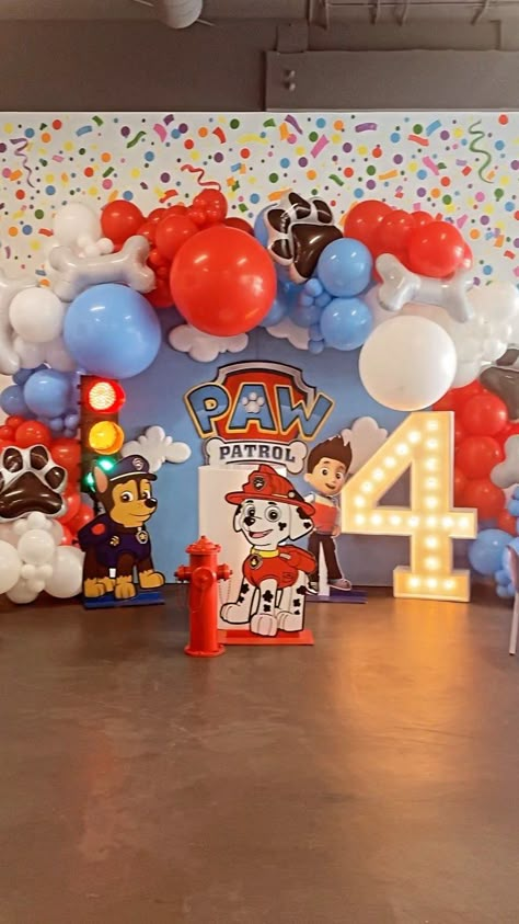 Paw Patrol Birthday Balloon Garland, Paw Patrol Bday Party Ideas, Chase Birthday Party Paw Patrol, Paw Patrol Party Balloons, Paw Patrol Movie Birthday Party, Paw Patrol Birthday Balloons, Paw Patrol Balloon Garland, Paw Patrol Backdrop Ideas, Paw Patrol Decor