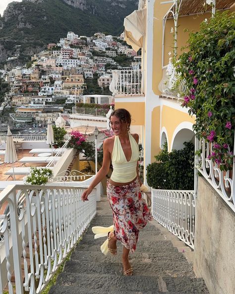 liana marisa | positano stole my heart!! | Instagram Summer Outfits Italy, Evening Curls, Summer In Italy, Capri Outfits, Countryside Vacation, European Summer Outfits, Italy Outfits, Evil Eyes, European Summer