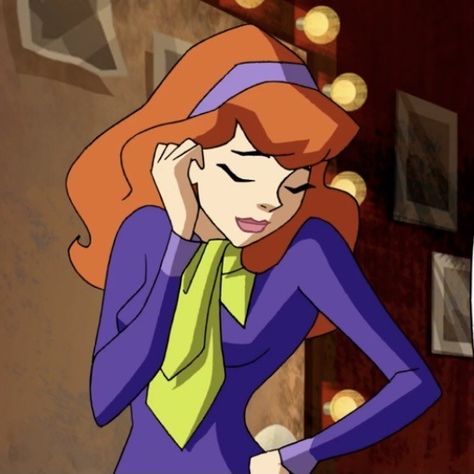 Daphne From Scooby Doo, Scooby Doo Mystery Inc, Scooby Doo Images, Scooby Doo Mystery Incorporated, Daphne And Velma, Daphne Blake, Scooby Doo Mystery, Cartoon Profile Pictures, Pinturas Disney