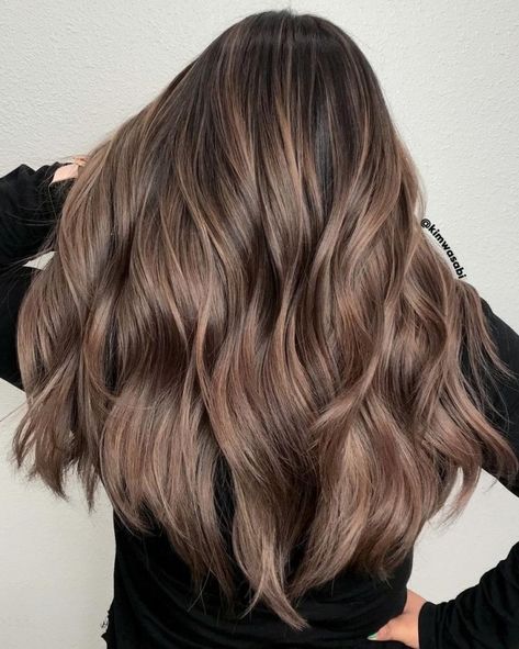 Brown Hair with Warm Mushroom Balayage Ash Mushroom Brown Hair, Mushroom Brown Hair Color, Blackberry Hair Colour, Mushroom Brown Hair, Hair Colour Trends, Mushroom Hair, Mushroom Brown, Dark Brunette Hair, New Hair Do