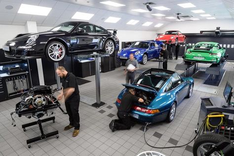 Porsche Service: A Center of Excellence and High Performance Auto Shop Ideas Business, Auto Mechanic Shop, Auto Workshop, Porsche Garage, Auto Garage, Car Station, Mechanic Shop, Auto Shop, Car Workshop