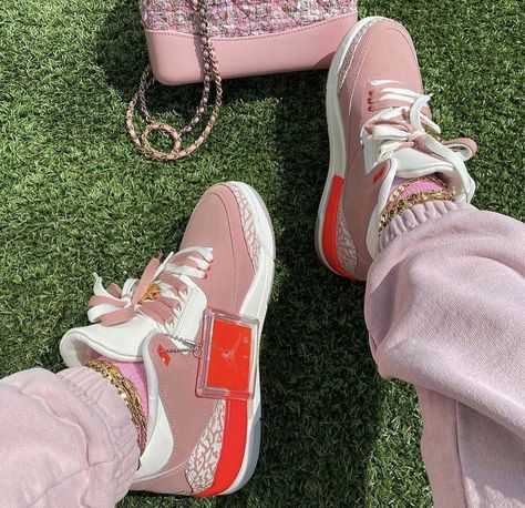 Pink Jordans Aesthetic, Pink Jordan 3 Outfit, Rust Pink Jordan 3 Outfit, Jordan 3 Aesthetic, Jordan Retro 3 Outfit Women, Retro 3 Outfits Jordan, Retro 3 Jordans, Pink Jordan 3, Pink Jordans Outfit