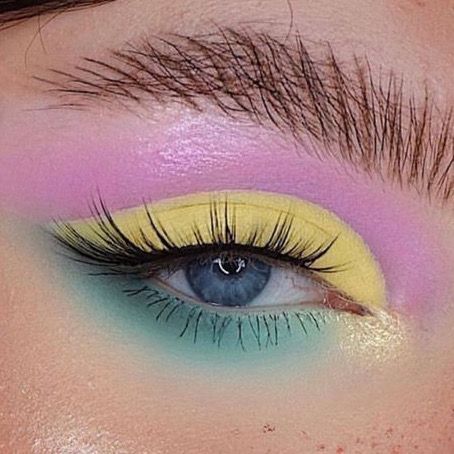 Eyeshadow Inspo Creative, Aesthetic Eyeshadow Looks, Easter Eye Makeup, Easter Eyeshadow Looks, Pastel Eyeshadow Looks, Easter Eyeshadow, Pastel Eye Makeup, Pastel Oc, Easter Makeup Looks