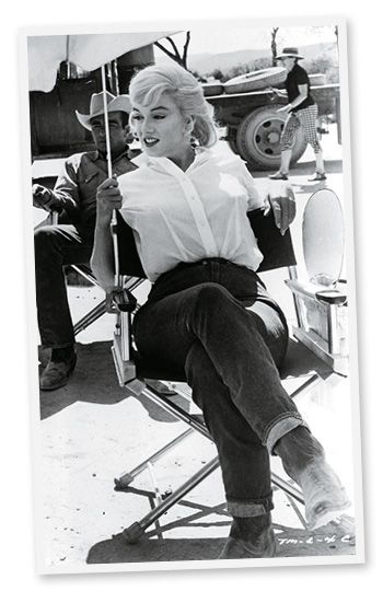 wearing jeans... Oversized Shirt Outfit, Montgomery Clift, White Cotton Blouse, Famous Outfits, Fits Aesthetic, Seventies Fashion, Sixties Fashion, Make Do, Norma Jean