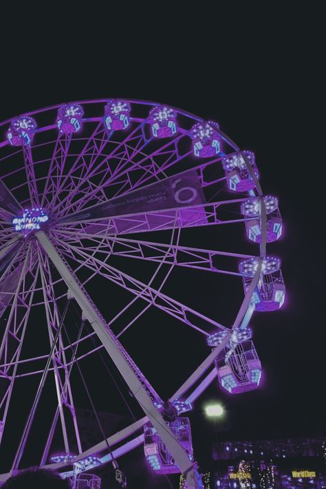 feris wheel aestethic carnival aestethic amusement park aestethic amusement park date night night aestethic aesthetic summer night Amusement Park Dates Aesthetic, Speed Up Songs Background Photo, Carnival Date Night, Amusement Parks At Night, Amusement Park Date Aesthetic, Aesthetic Street Background, Purple Aestethic Wallpaper, Amusement Park Aesthetic Night, Love Aestethic Wallpaper