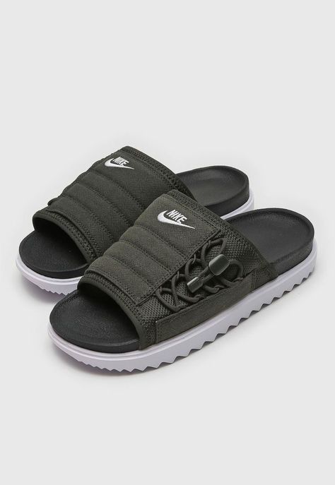 Slides For Men, Slides Nike, Nike Slippers, Nike Sandals, Fashion Slides, Nike Slides, Trendy Shoes Sneakers, Men Slides, Shoes Hack