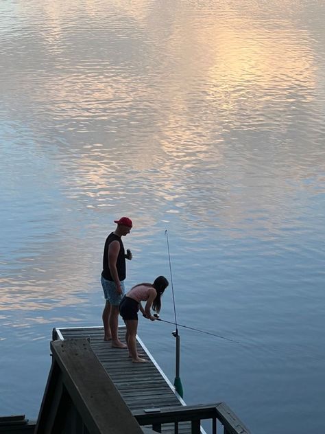 Fishing Dock Aesthetic, Fishing Couple Aesthetic, Fishing Date Aesthetic, Fishing With Boyfriend, Cute Summer Dates, Fishing Couple Pictures, Bethany Aesthetic, Summer Fling Aesthetic, Fishing Date