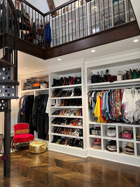 Dream Closet Design Aesthetic, 2 Story Closet, Carla Rockmore, Cozy Cubicle, Closet Office Organization, Kallax Shelving, Inspiring Homes, Second Floor Landing, Glass Closet