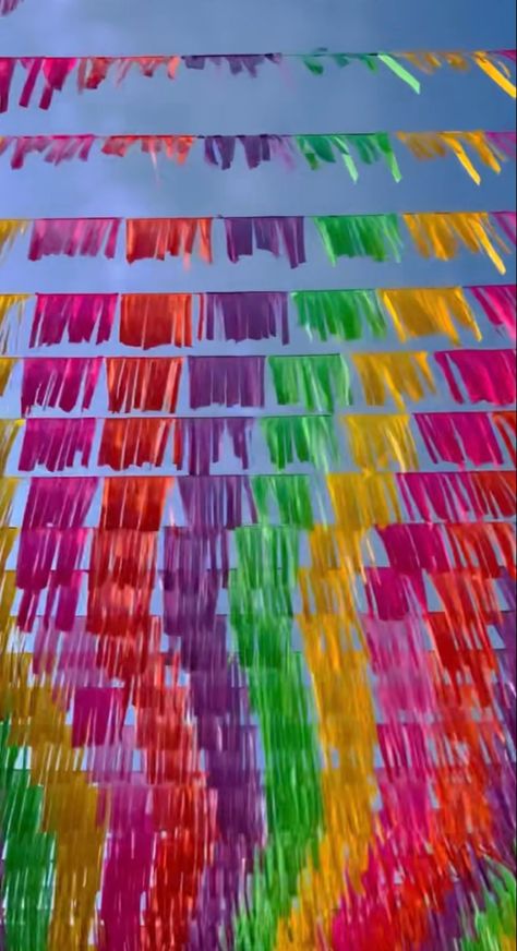 Carnaval Decoration Ideas, Photo Booth Ideas For College Fest, Carribean Carnival Theme Party, Spring Festival Decorations, Paper Streamer Ideas, Carnaval Theme Party, College Event Decoration Ideas Creative, Mexican Decorations Party, Festival Decorations Outdoor