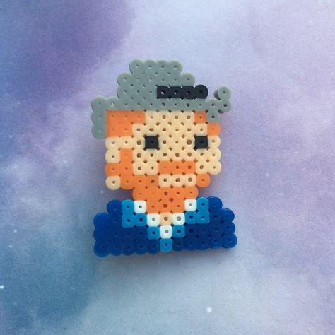 Vincent Van Gogh pin!! Van Gogh Pixel Art, Mini Perler Beads, Mini Hama Beads, Melt Beads Patterns, Melty Bead Patterns, Hama Beads Design, Diy Perler Bead Crafts, Diy Perler Beads, Melting Beads