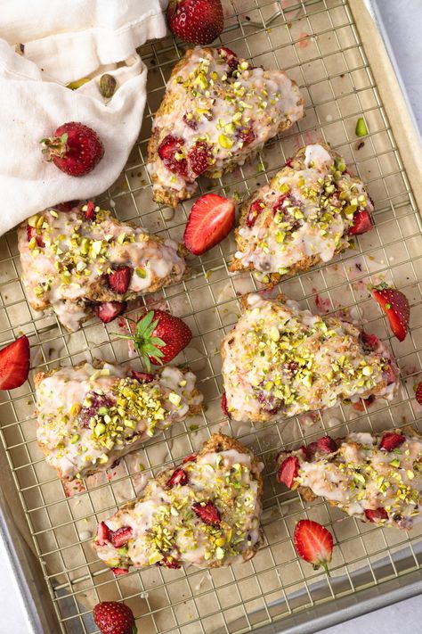 Loaded with strawberries and pistachios and bursting with lemon-y notes, these scones are a delightful treat to kick off summer and strawberry season! Strawberry Pistachio Cake, Spring Scones, Strawberry Baked Goods, Summer Scones, Summer Pastries, Summer Baked Goods, Pistachio Scones, Swamp Wedding, Strawberry Pastries