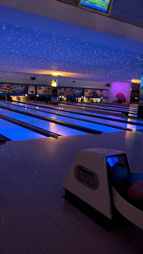 Strike up some fun with these gifts for bowlers! 🎳🎁 From personalized gear to bowling-themed accessories, make their next game a perfect score. 🌟💙 #BowlerGifts Preppy Bowling Background, Aesthetic Bowling Alley, Bowling Fake Story, Bowling Date Aesthetic, Boliche Aesthetic, Fun Night Aesthetic, Bowling Aesthetic Pictures, Bowling Background, Bowling Alley Outfit