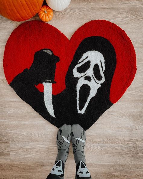 Karina Leila 🌙 on Instagram: “It’s A Scream, Baby! ❤️” Goth Rug, Patches Aesthetic, Tufting Ideas, Tufting Diy, Diy Rugs, Shein Home Decor, Amazon Decor Finds, Rug Tufting, Funky Rugs