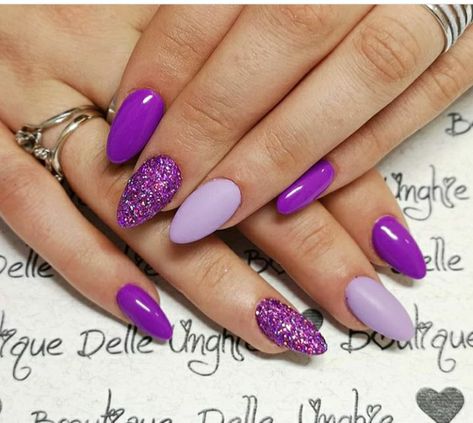 Ongles Gel Violet, Sun Nails, Wedding Day Nails, Plum Nails, Purple Glitter Nails, Chrome Nails Designs, Elegant Nail Designs, Gel Nail Extensions, Fancy Nails Designs