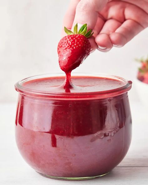 Strawberry Puree (Strawberry Coulis) | Bonni Bakery Strawberry Puree Recipe, Bonni Bakery, Strawberry Coulis Recipe, Strawberry Whip, Strawberry Gel, Strawberry Coulis, Coulis Recipe, Flavored Ice Cubes, Strawberry Dishes