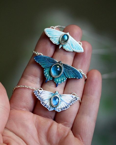 Elisa | Handmade Jewelry (@elisaplancedesigns) • Instagram photos and videos Fimo Clay Jewelry, Polymer Clay Fantasy Jewelry, Diy Clay Jewelry, Witchy Clay Crafts Necklaces, Butterfly Clay Necklace, Polymer Clay Art Jewelry, Polymer Clay Crystal Necklace, Polymer Clay Moth Tutorial, Moth Jewelry