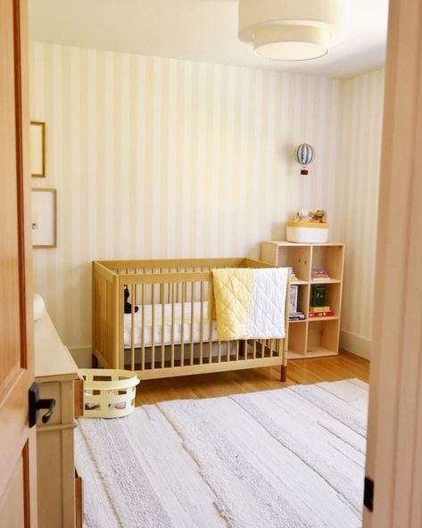 Warm butter yellow and classic striped wallpaper come together in @hannahdavitian’s sweet nursery space. The perfect modern centerpiece? Our Gelato 4-in-1 Crib. Yellow Striped Wall, Pastel Yellow Nursery, Light Yellow Nursery, Pale Yellow Nursery, Yellow Nursery Ideas, Yellow Nursery Walls, Striped Nursery, 4 In 1 Crib, Nursery Space