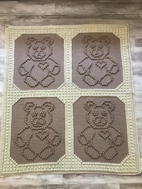 Crochet Teddy Blanket, Stitch Teddy Bear, Teddy Blanket, Knit Stitch Patterns Free, Princess Blanket, Princess Blankets, Crochet Baby Blanket Beginner, Baby Teddy Bear, Baby Teddy