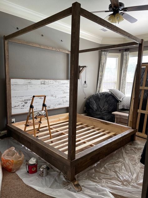 Making Bed Headboard, Home Made Canopy Bed Diy, Wood Canopy Bed Ideas, Diy Canopy Bed, Post Bed Frame, Platform Canopy Bed, Kids Dinners, Cot Design, King Size Canopy Bed