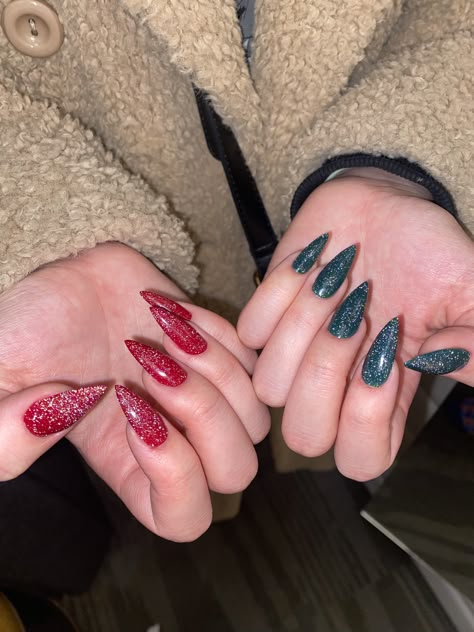 White Red And Green Nails, Green Red Nails Christmas, One Hand Red One Hand Green Nails, Red Green Nails Christmas, Christmas Nails Red And Green Glitter, Green And Red Nail Designs, Green And Red Nails Christmas, Red And Green Nails Christmas, Red And Green Nail Designs