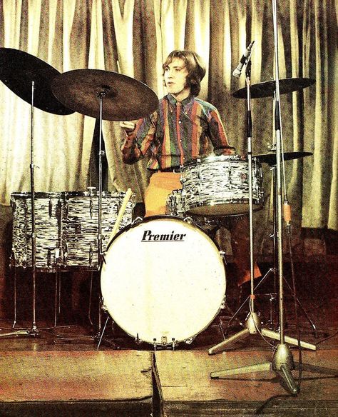 Mitch Mitchell (The Jimi Hendrix Experience) Mitch Mitchell, The Jimi Hendrix Experience, Jimi Hendrix Experience, Hendrix, Personalities, Rock Music, Drums, Musician, Music Instruments